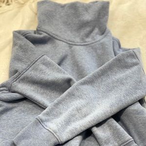 Offseason athleta girl sweater size 8-10 NEVERWORN